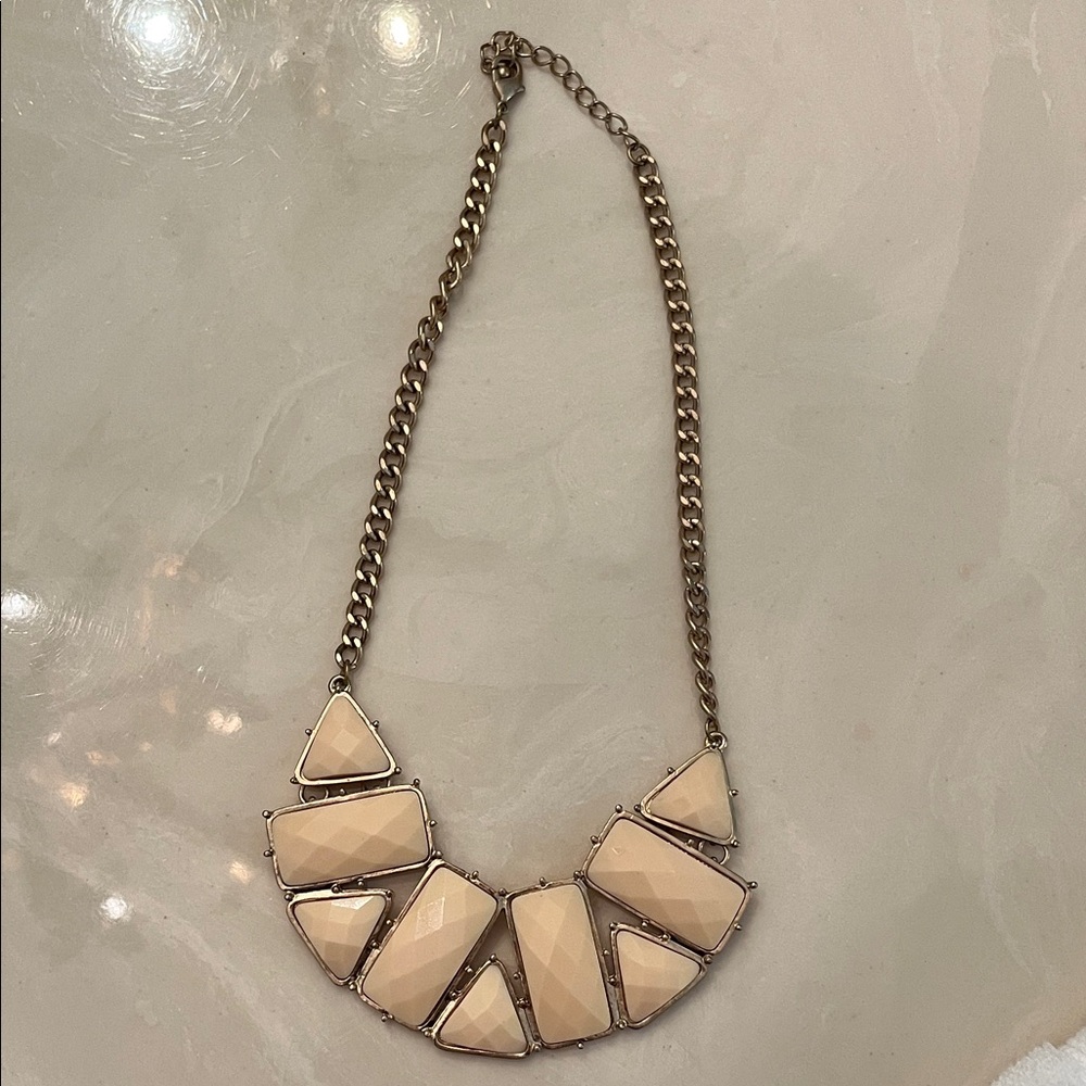 Elegant Cream Geometric Necklace